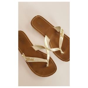 Guess Flip Flops